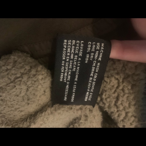 Army green/olive cropped winter jacket - Velvet Heart size Medium - Picture 3 of 6